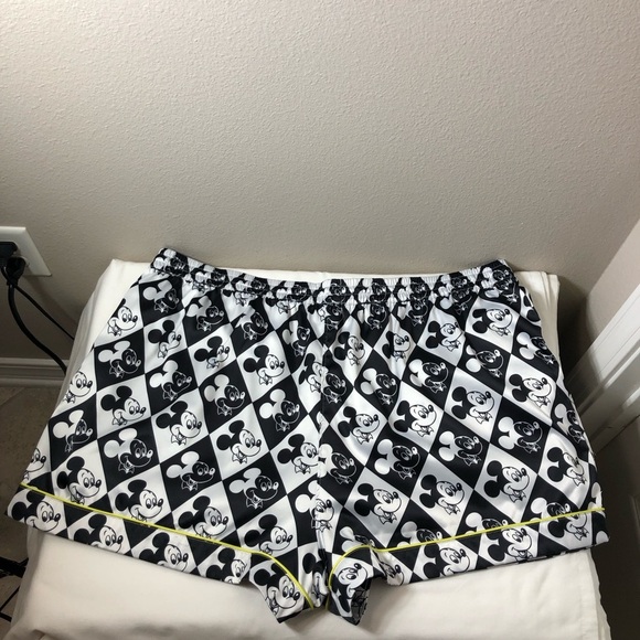 Disney Mickey Satin Drawstring Elastic Waist Pocket Black White Pajama Shorts 1X - Picture 5 of 13
